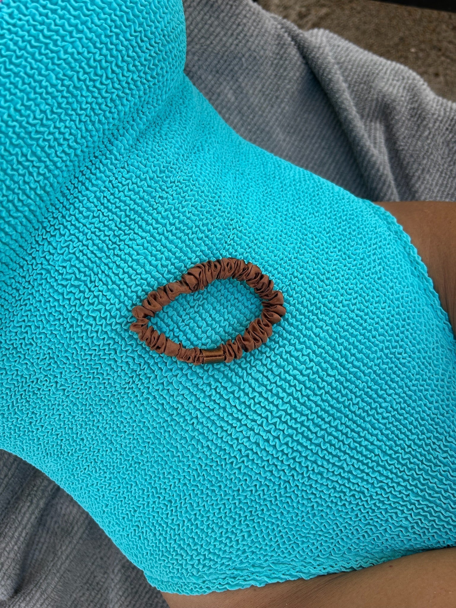 Upgrade your hair tie: Gentle, snag-free hold, buns & bedtime routines.